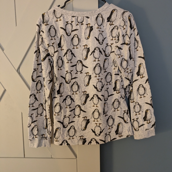 Disney Star Wars Gray Sweatshirt with Penguin Design - Picture 3 of 4